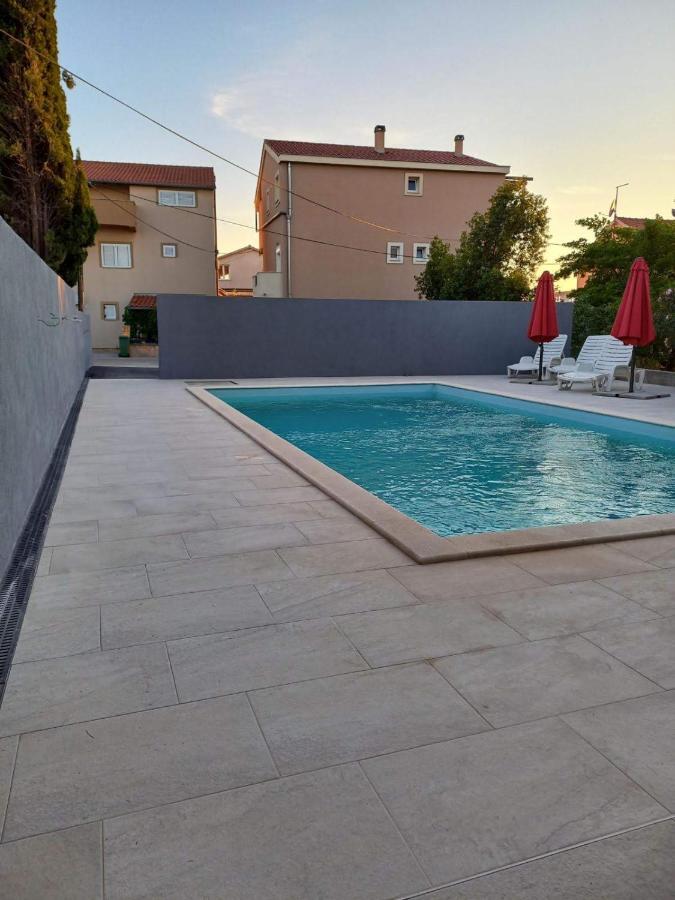 Apartments Star With Pool Biograd Na Moru Buitenkant foto