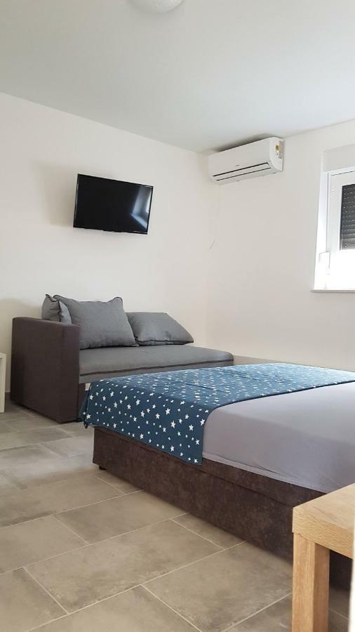 Apartments Star With Pool Biograd Na Moru Buitenkant foto