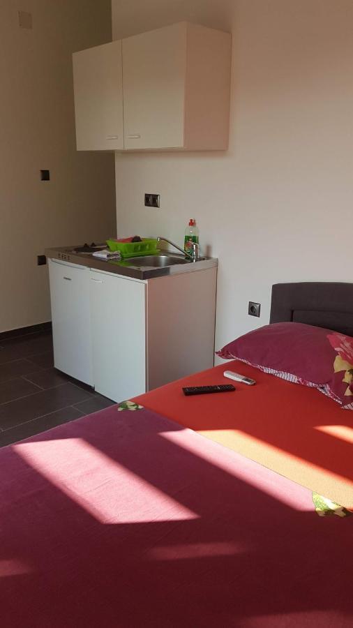 Apartments Star With Pool Biograd Na Moru Buitenkant foto